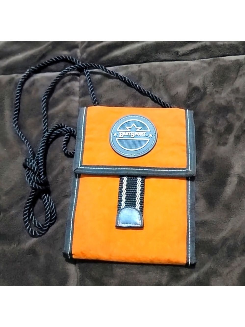 Eastsport Slim Crossbody Nylon Travel Wallet